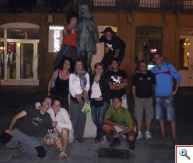 Peregrinos en la Plaza de Macías (Padrón)