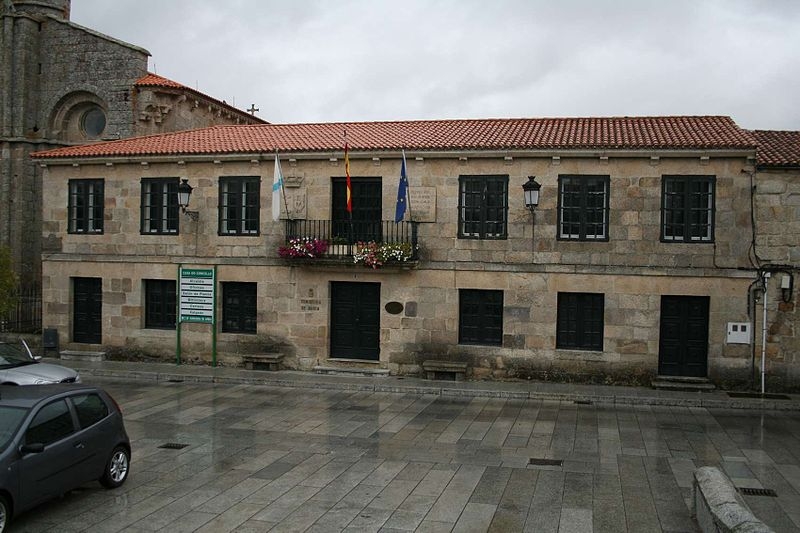 Xunqueira de Ambía, Ayuntamiento © La fabrica de nubes