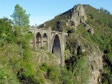 Ponte sobre o río Ulla